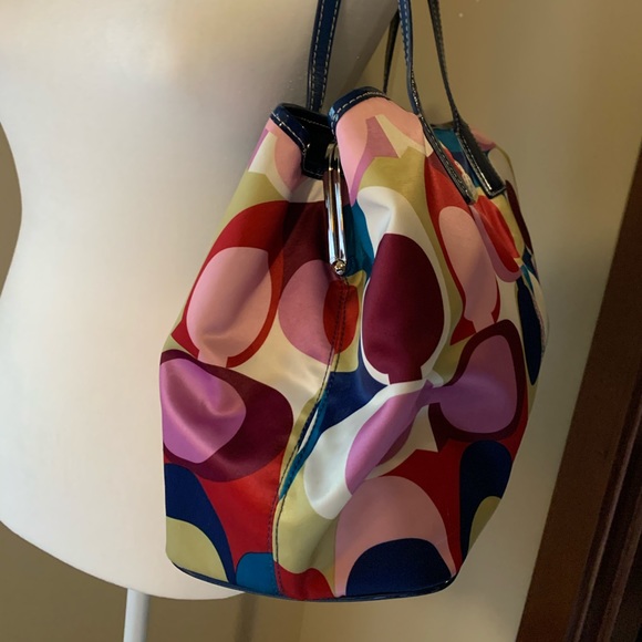 Coach Signature Scarf Print Purse Bag Beautiful! - Picture 3 of 10